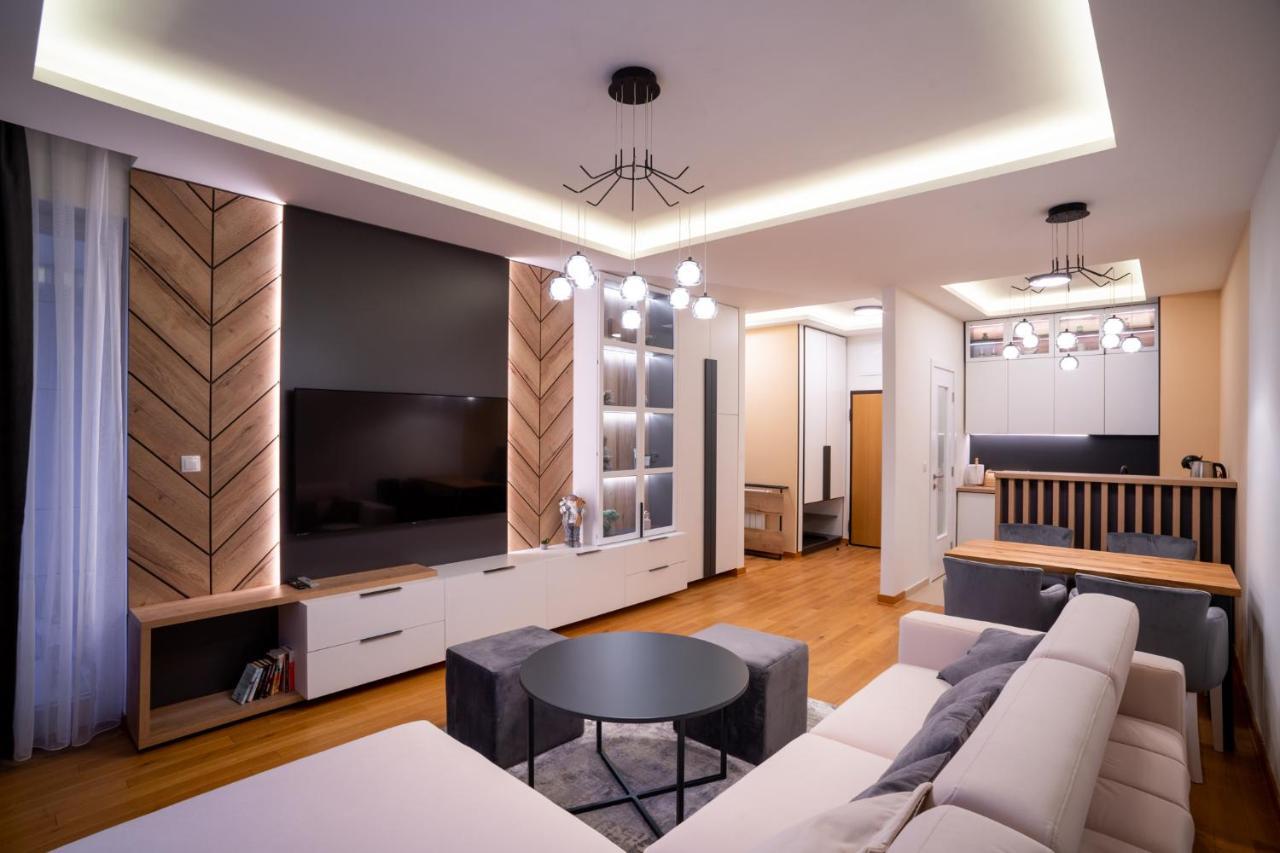 Apartman G8 Deluxe Pale Buitenkant foto