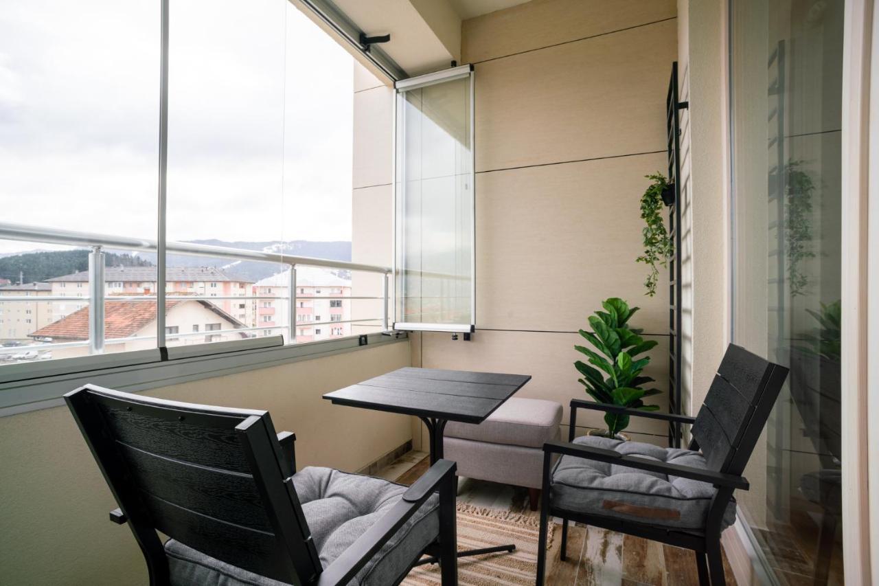 Apartman G8 Deluxe Pale Buitenkant foto